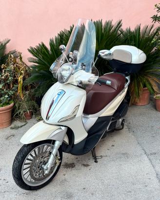 Piaggio Beverly 300