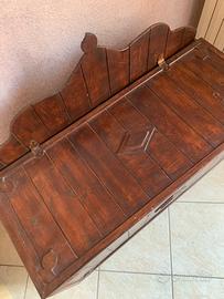 Cassapanca in legno fatta a mano