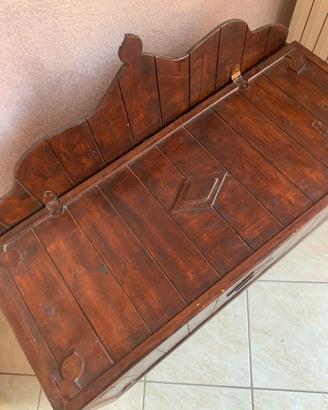 Cassapanca in legno fatta a mano