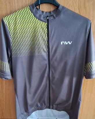 Maglietta da Ciclista marca Northwave...
