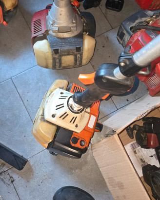 Decespugliaotre Sthil FS 200 R