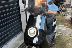Scooter elettrico Niu NQi GTS Sport