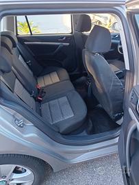 Skoda Octavia Sw 1.6 105 cavalli diesel anno 2009