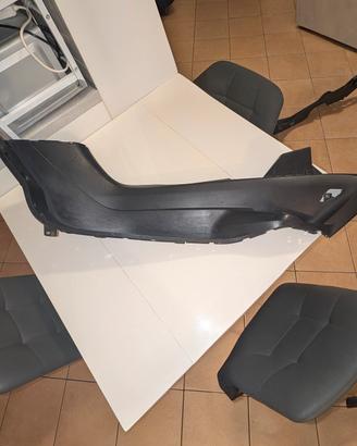 sottopedana dx Majesty 400
