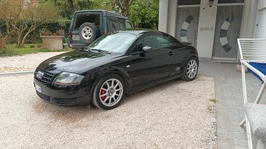 Audi TT mk1 225 coupé quattro 