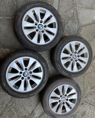 Gomme invernali e cerchi in lega BMW