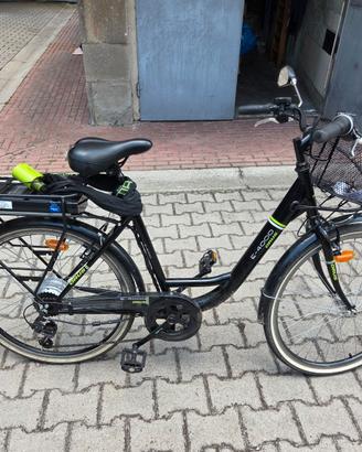 Bicicletta pedalata assistita