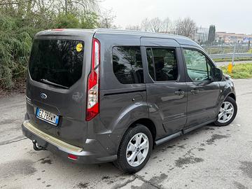 Ford Tourneo Connect, furgoncino 5 posti 2015