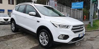 FORD Kuga 1.5TDCI Business Navy ZeroAnticipo