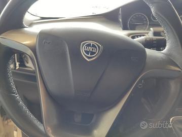 Airbag volante LANCIA YPSILON del 2011