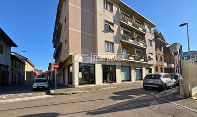 Negozio a Legnano Via Pontida 1 locali