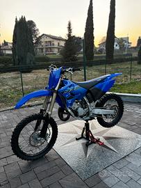YAMAHA YZ 125