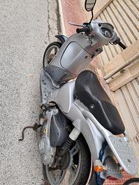 scooter Scarabeo 50 cc