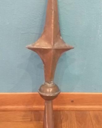 Puntale per asta bandiera