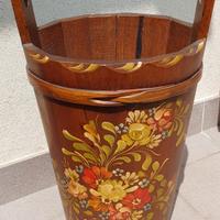 Portaombrelli in legno decorato