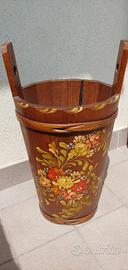 Portaombrelli in legno decorato