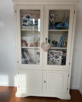 Vetrina / Credenza bianca shabby in legno