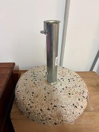 Base in cemento per ombrellone