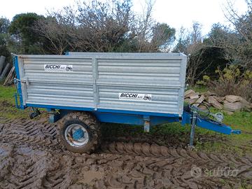 Rimorchio trazionato per trattore