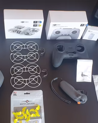 DJI Neo bundle super accessoriato-Imballato/nuovo