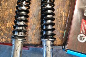 Ammortizzatori Harley Davidson posteriori  40 cm