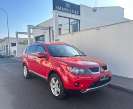 Mitsubishi Outlander 2.0 DI-D 4X4 7 POSTI-2009