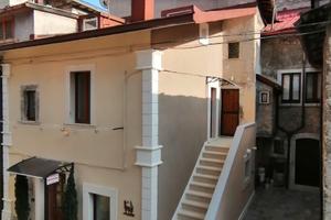 Casa CENTRO Pescasseroli 3 Livelli Arredata/Ristr
