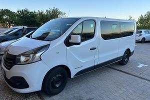 Minivan 3 posti vetrato autovettura