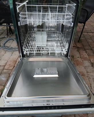 lavastoviglie candy cdi1012 class aa 60 cm incasso