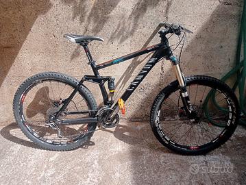 bici mtb full canyon nerve am