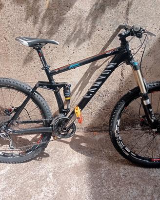 bici mtb full canyon nerve am