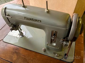 Macchina per cucire d'epoca FIAMSIMCA