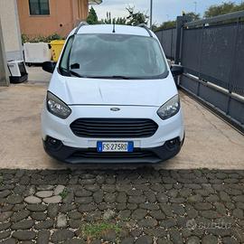 Ford transit courier