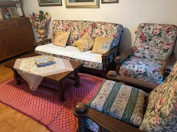 Soggiorno completo stile classico