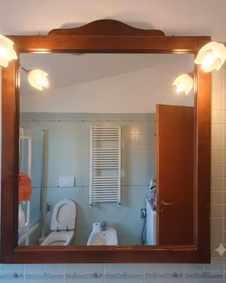 Specchio bagno 108×100 cm cornice in legno, 4 luci