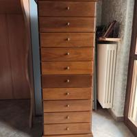 CASSETTIERA IN ARTE POVERA CON 10 CASSETTI