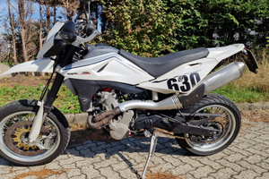 Husqvarna 630 SMS supermoto