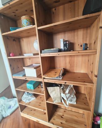 Libreria in legno massello 