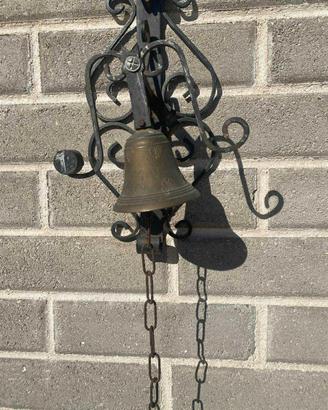 Campana di bronzo von supporto