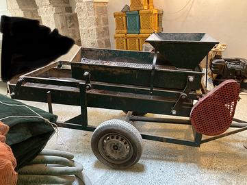 Cernitrice agricola per raccolta olive