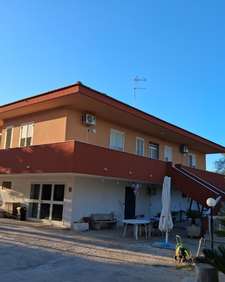 Villa con Giardino