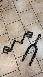 Forcella e pedivelle bmx