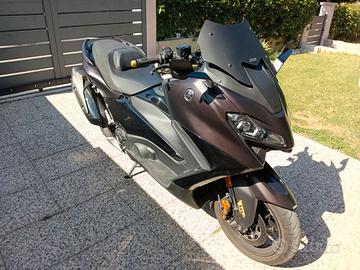T MAX  TECH 560 ANNO  2024