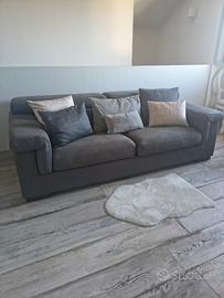 Divano Poltrone Sofà in Alcantara grigio scuro