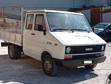 Iveco Daily Furgone 35.8 2.5 Diesel