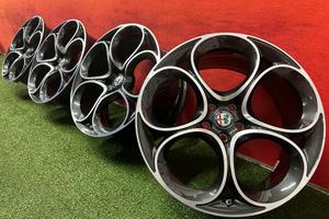 Cerchi Alfa Romeo Stelvio SUPER Q4 Gomme 255 45 20