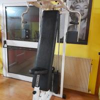 pectoral machine technogym 