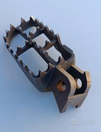 PEDANA ORIGINALE DESTRA FANTIC XM 50 DEL 2024