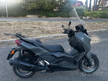 XMAX 300 COME NUOVO