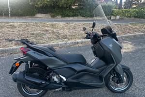 XMAX 300 COME NUOVO